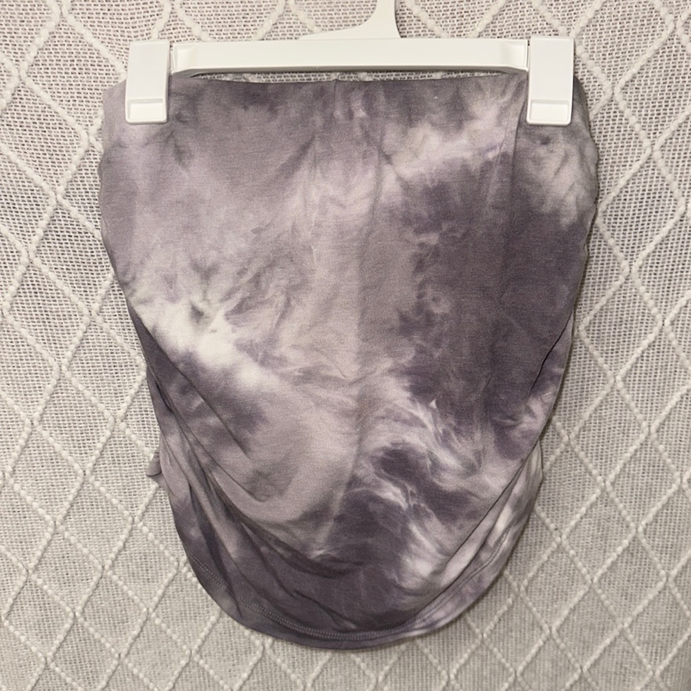 Scrunched tight skirt. never worn; NWT. $6 OBO